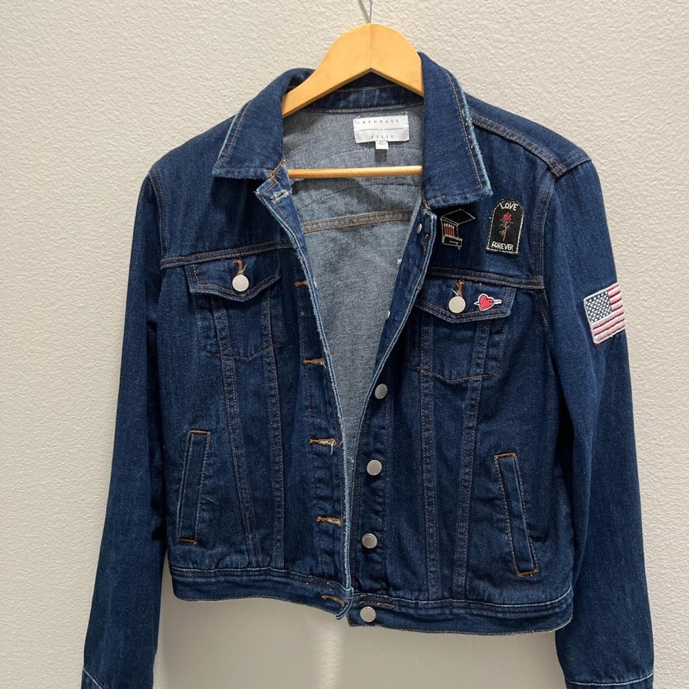 Cute cute cute denim Kendall & Kylie jacket
